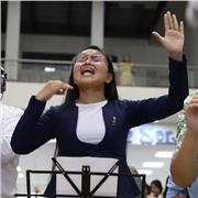 Profesora de música, aprende a cantar desde lo básico